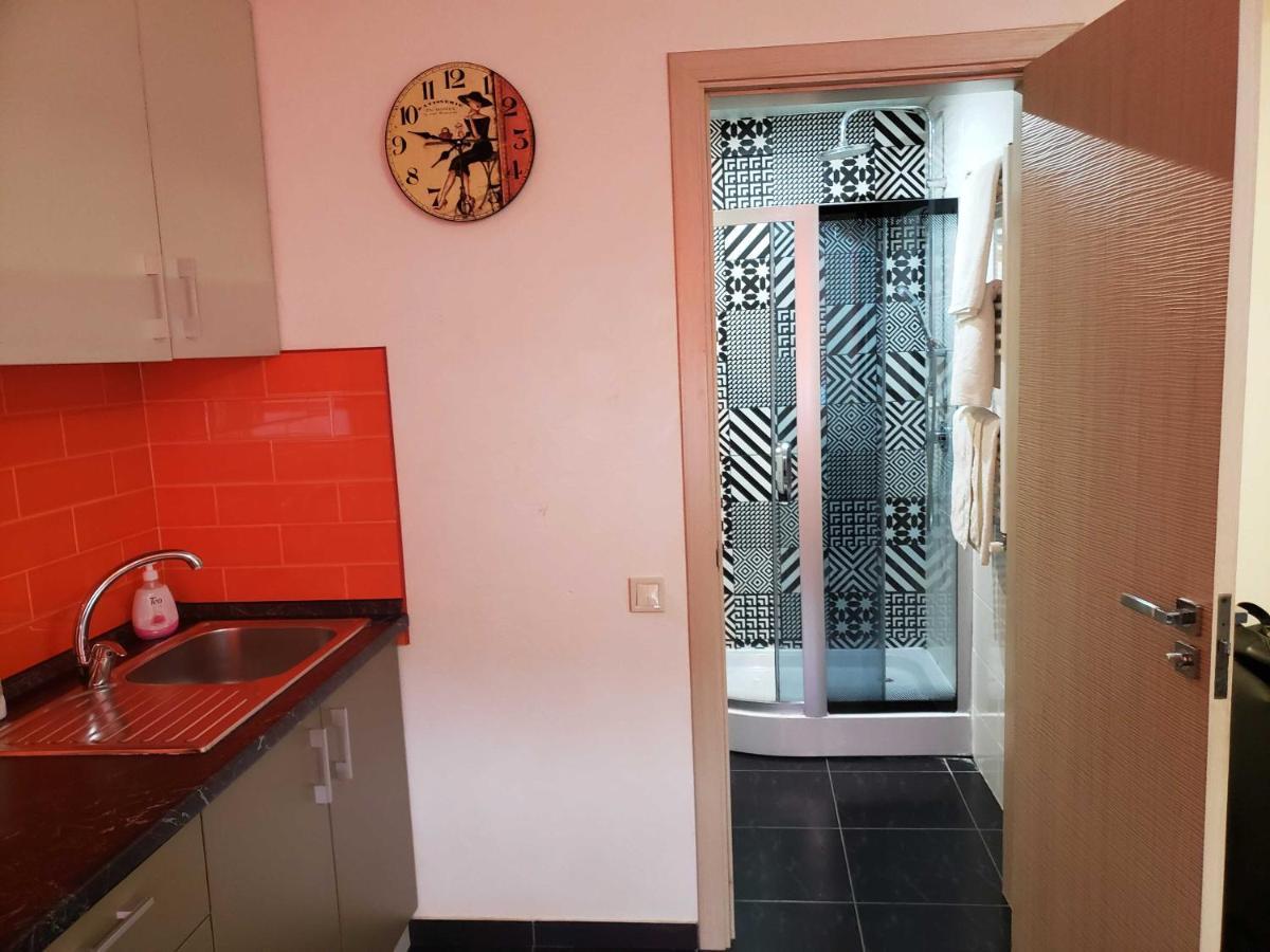 Ferienwohnung Unique 1 Bd Apt Dt W/Free Parking And Wi-Fi Kischinau Exterior foto