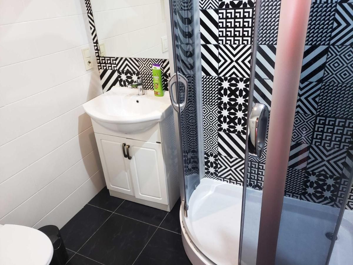 Ferienwohnung Unique 1 Bd Apt Dt W/Free Parking And Wi-Fi Kischinau Exterior foto